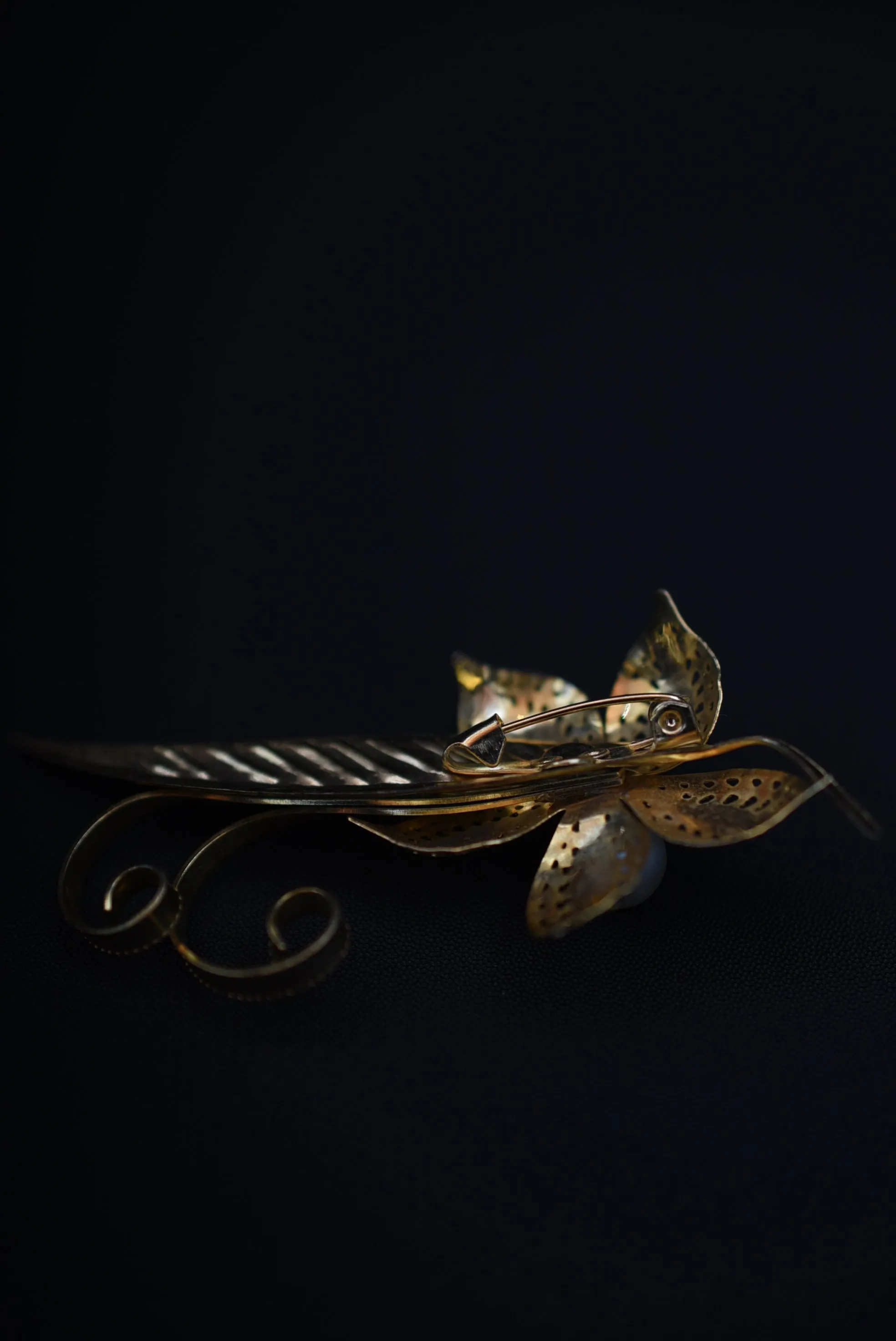 brooch pearl flower France 1960's【Limited item　One-of-a-kind】