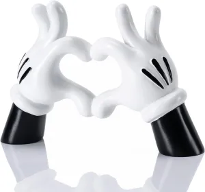 Cartoon Heart Hands Resin Statue Modern Home Decor Accents Love Finger Sculpture Room Decor Accessories Black White