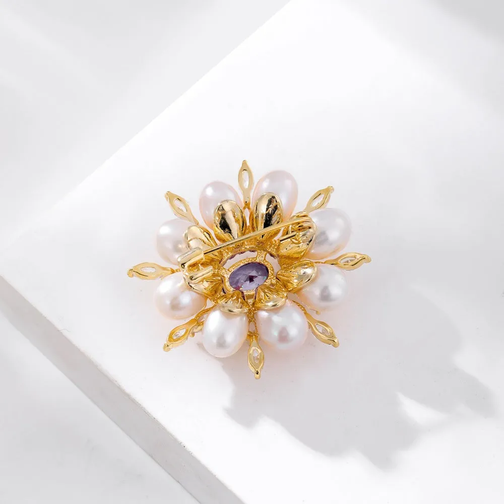 Elegant Vintage Burst Accent Pearl and Green Oval Flower Brooch Pin Wedding Party Accessory