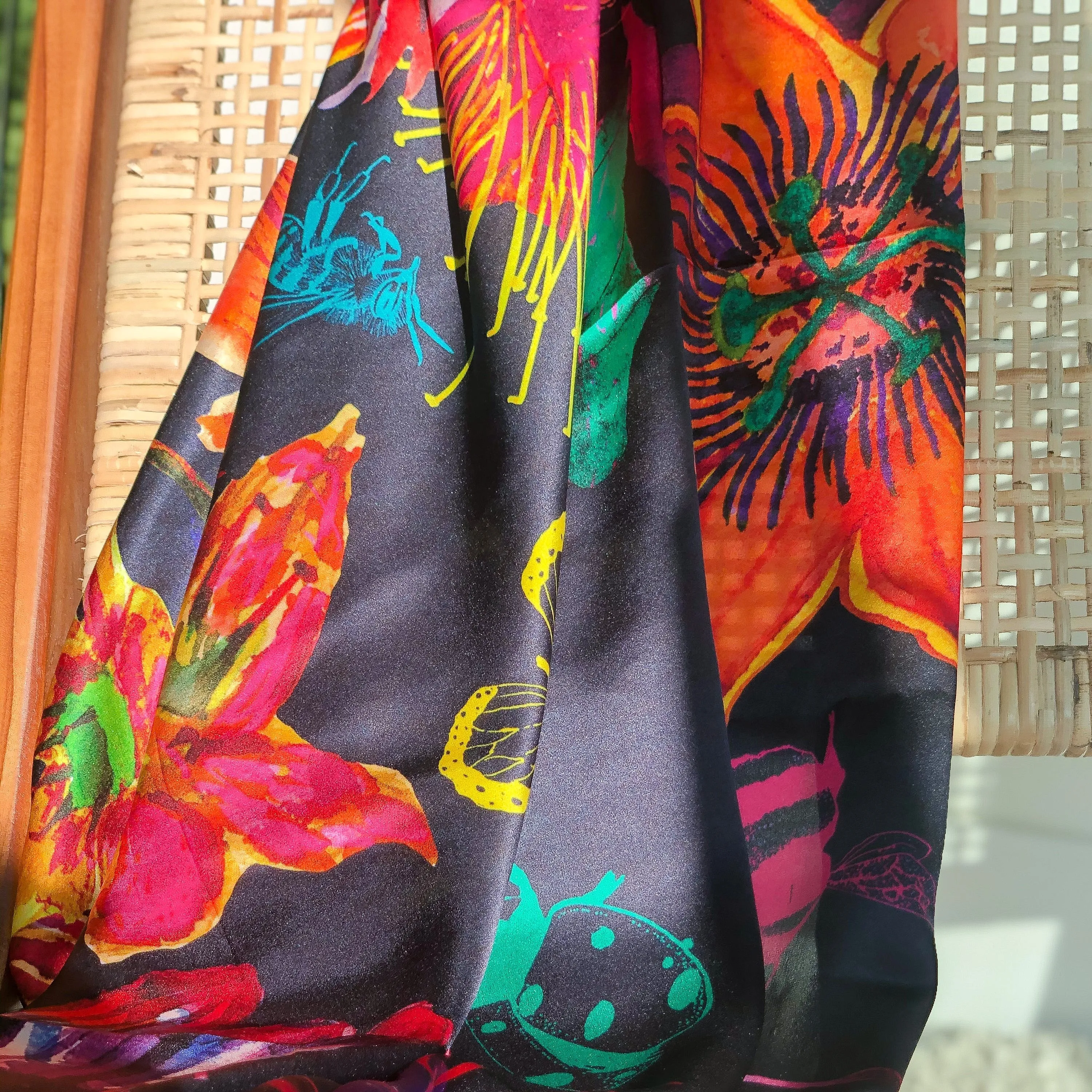 FLOR DE LA PASIÓN - 110x110 - Valisse Silk