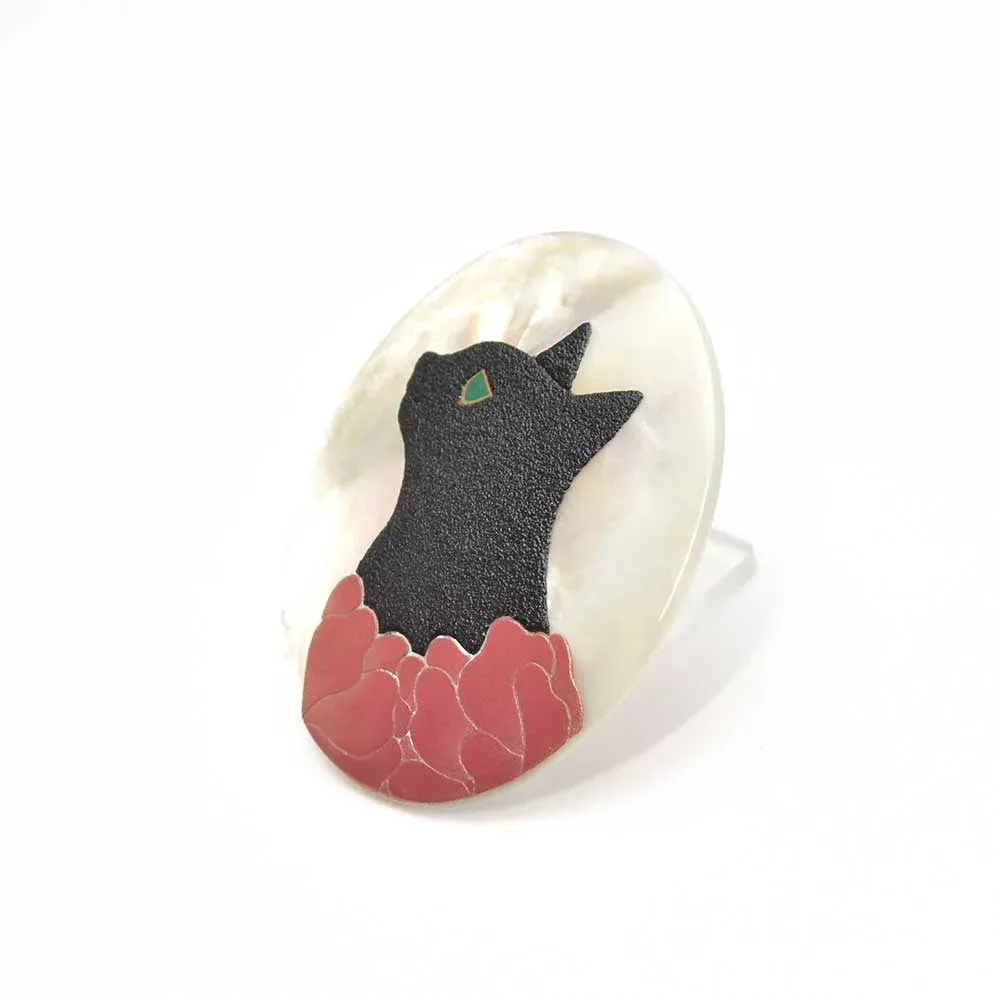 Maki-e Urushi Lacquer Brooch - White South Sea Pearl Shell / Cat and Flower -, Traditional Japanese Urushi Lacquer Jewelry