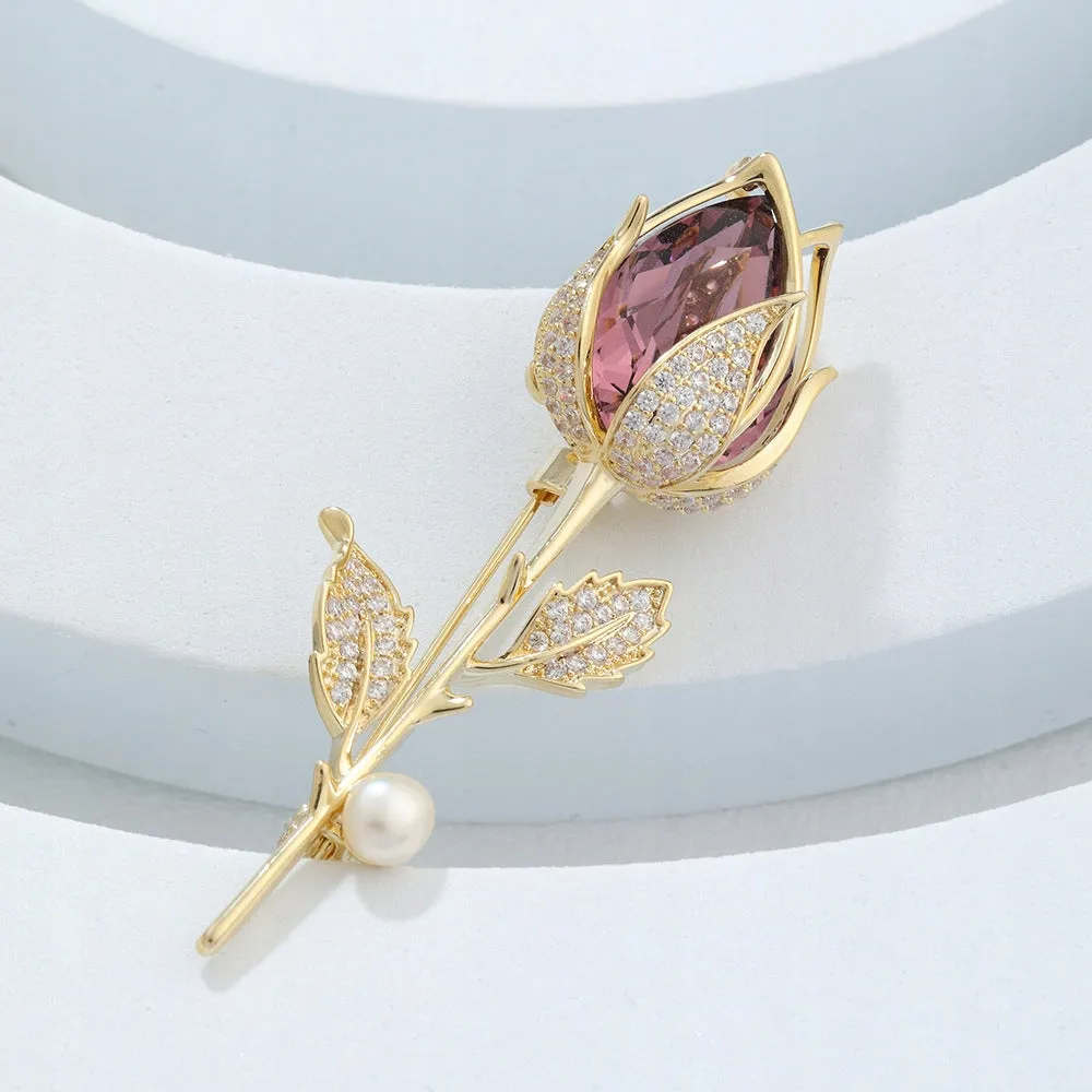 Rose with cubic zirconia and a pearl - 14K gold-plated brooch