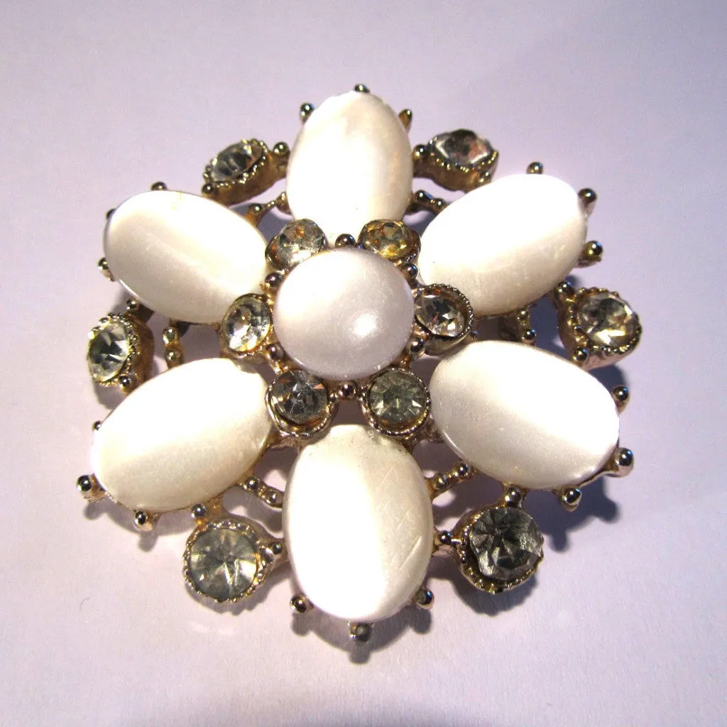 Silver and White Pearlised Flower Effect Large Brooch